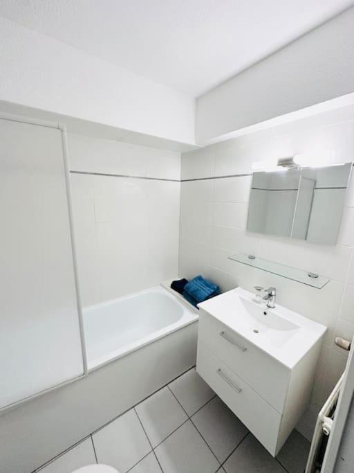 Appartement Studio Gare St Roch Avec Box De Garage à Montpellier Extérieur photo