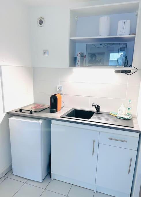 Appartement Studio Gare St Roch Avec Box De Garage à Montpellier Extérieur photo